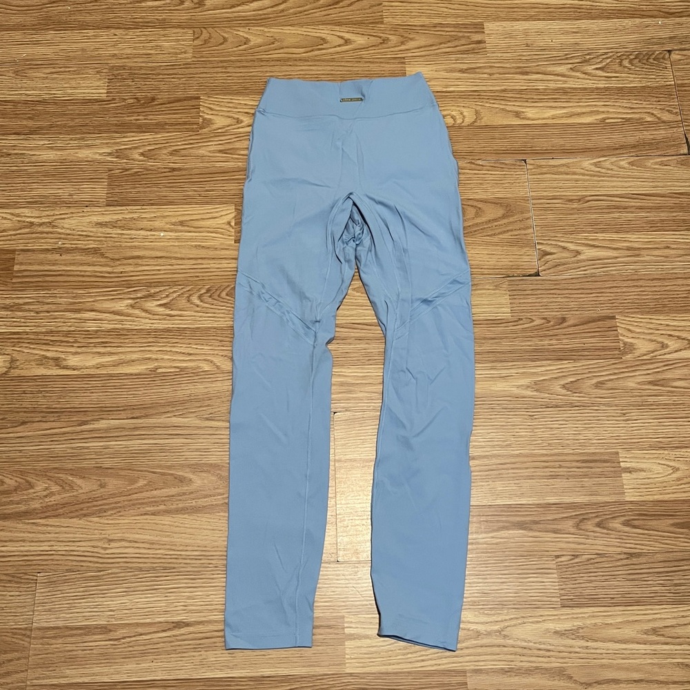 Gymshark Whitney Simmons Blue Leggings and Sports Bra - Picture 5 of 9